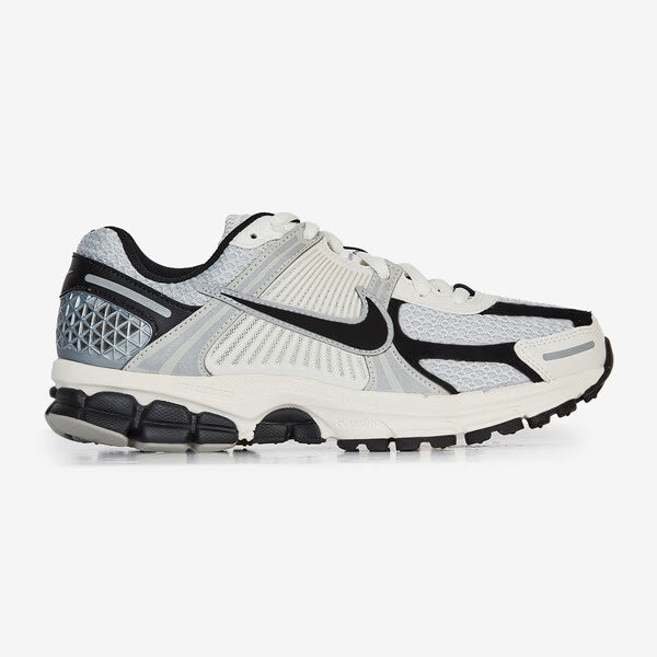 Nike Zoom Vomero 5 “Dust Black”