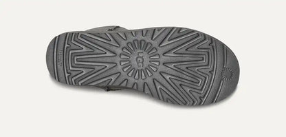 UGG Classic Short II Gris