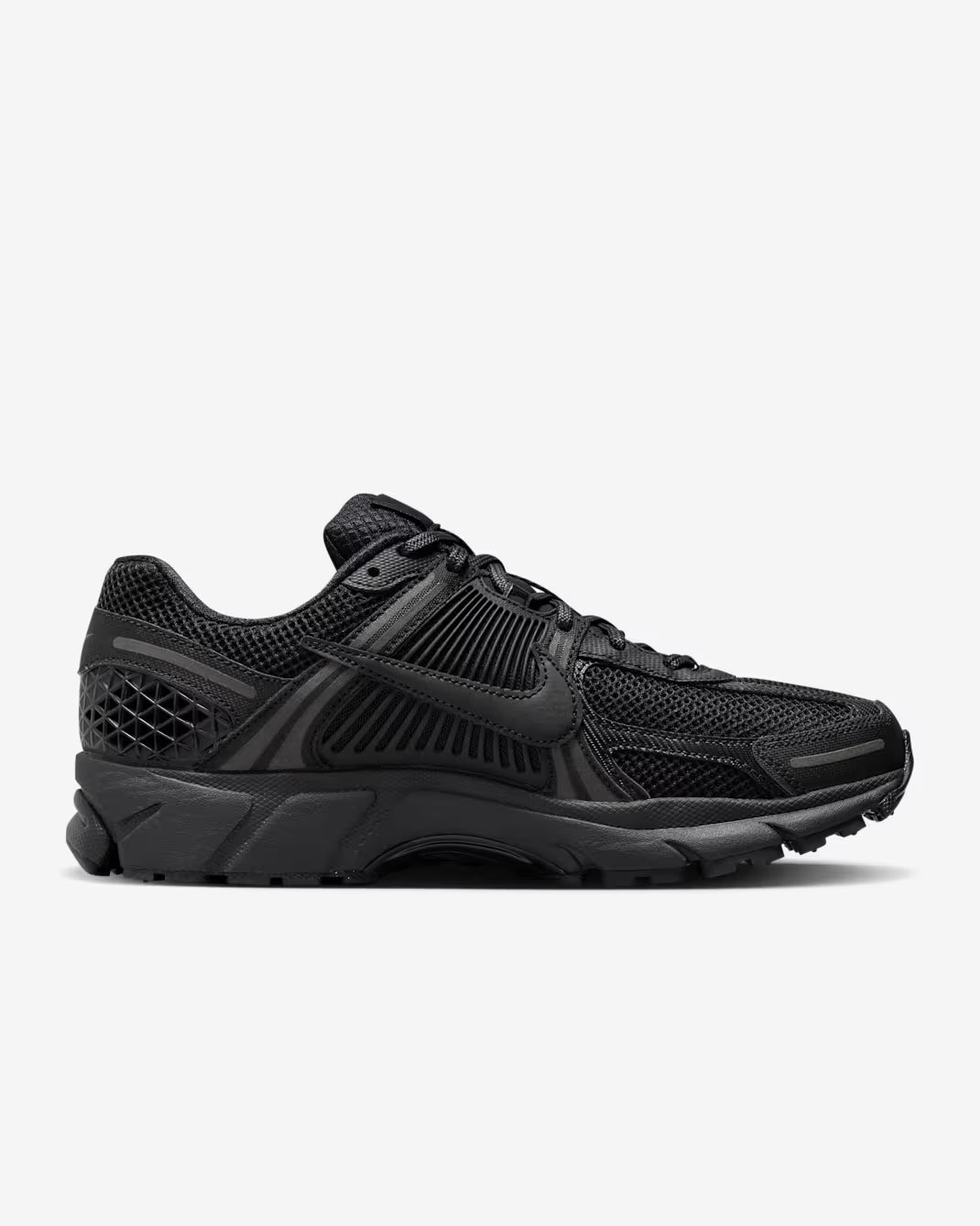 Nike Zoom Vomero 5 “Triple Black”