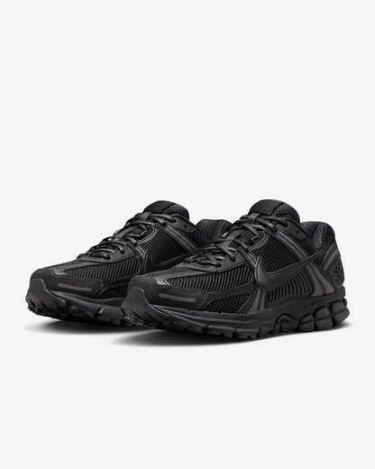 Nike Zoom Vomero 5 “Triple Black”