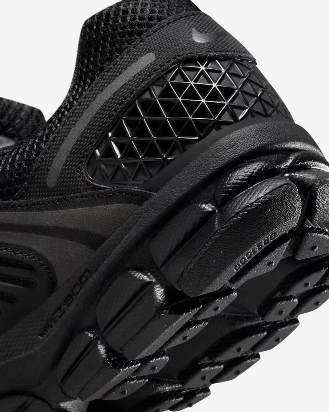 Nike Zoom Vomero 5 “Triple Black”