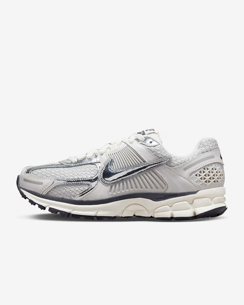 Nike Zoom Vomero 5 Light Bone / Metallic Silver