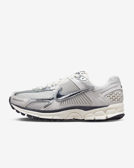 Nike Zoom Vomero 5 Light Bone / Metallic Silver