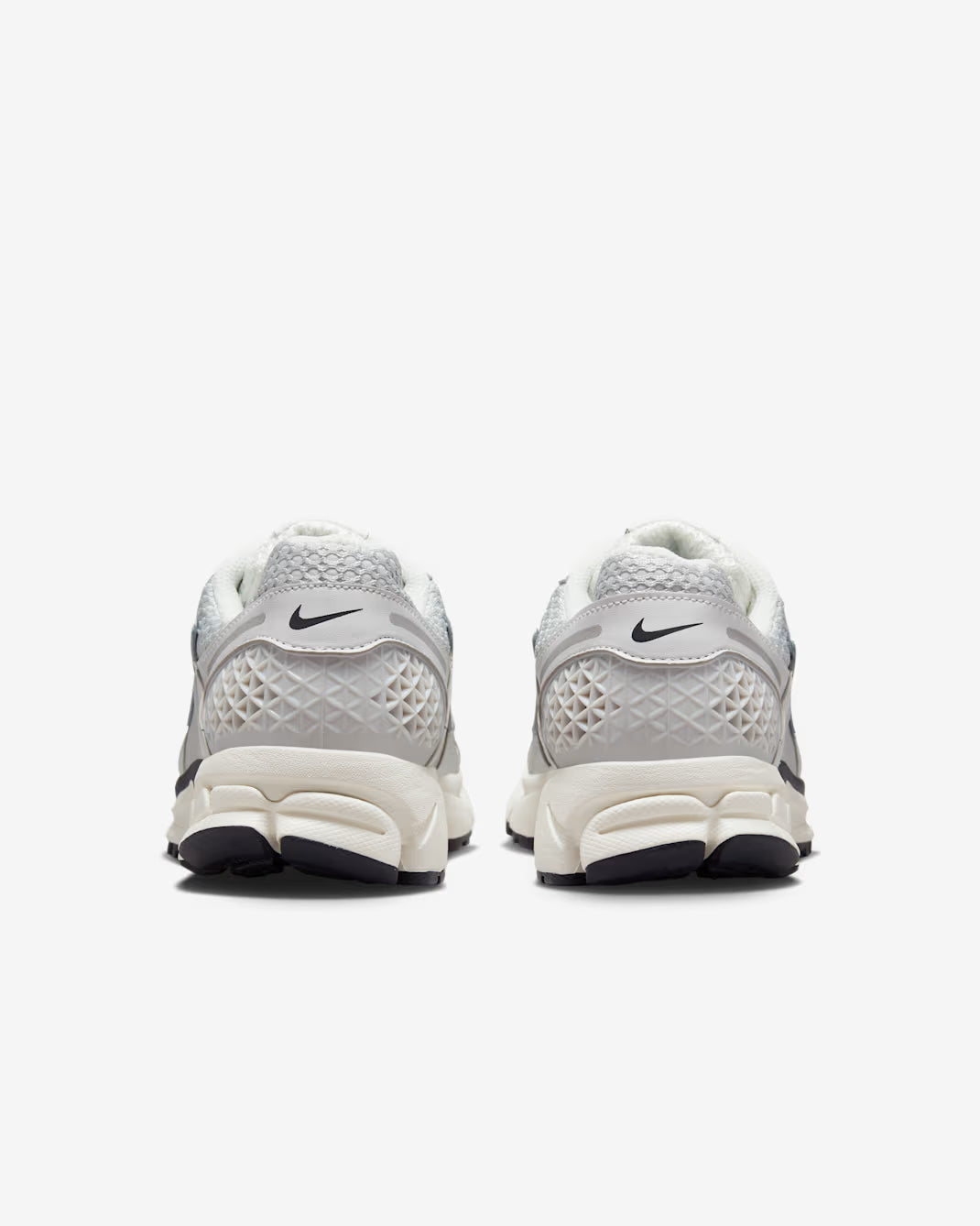 Nike Zoom Vomero 5 Light Bone / Metallic Silver