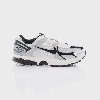 Nike Zoom Vomero 5 “Dust Black”